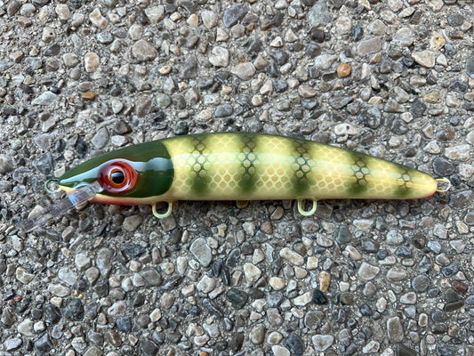 Olive Pike Scale - Cream Belly - 9CP