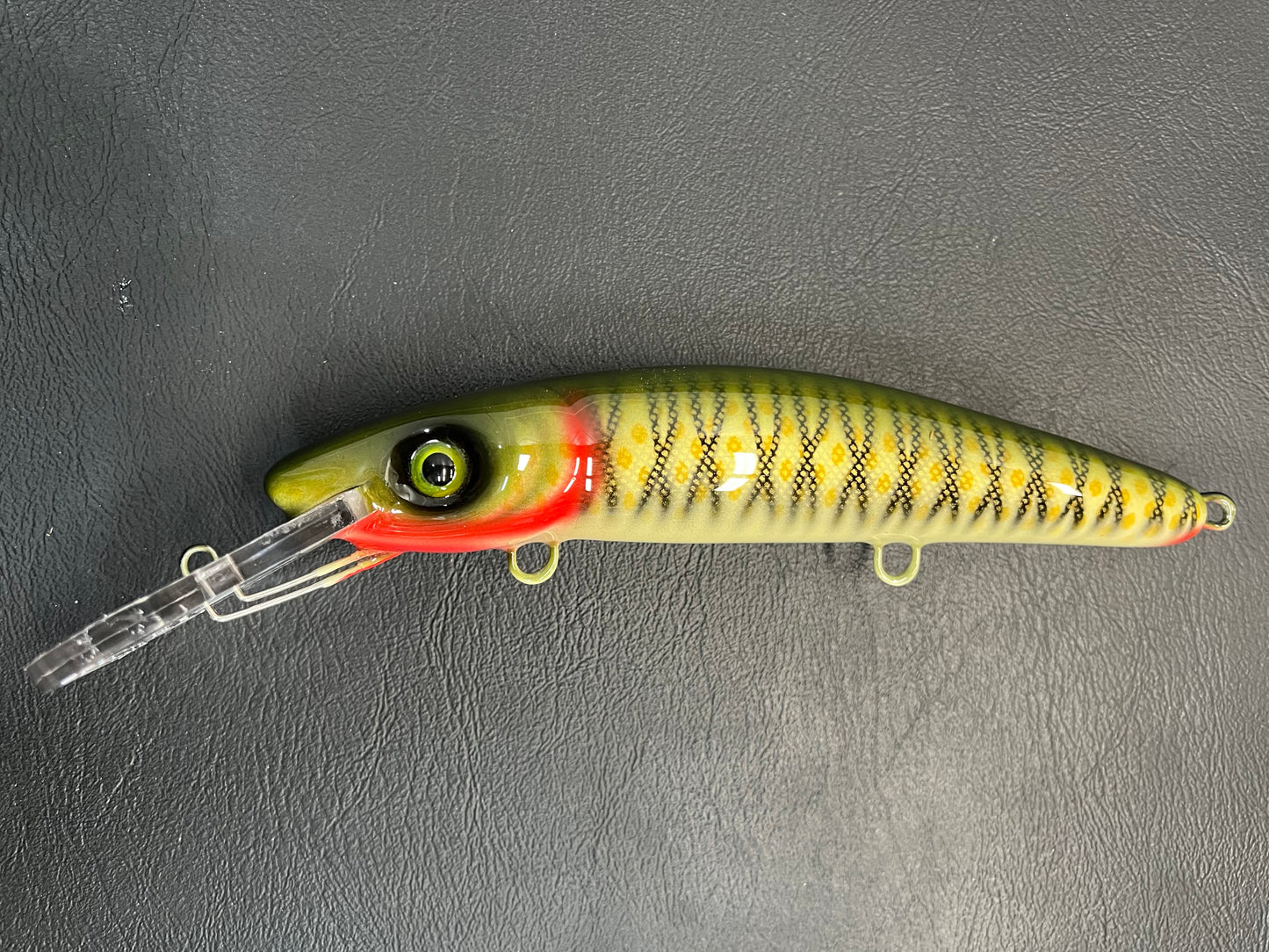 $9 Bass (Light) - Cream Belly - 9H